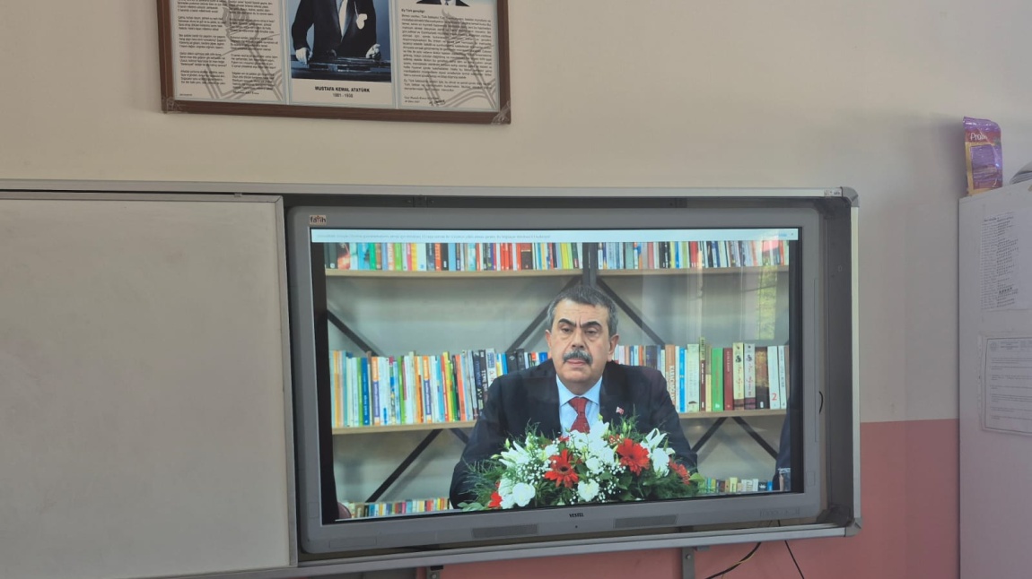 Millî Eğitim Bakanı Sayın Yusuf Tekin'in 2024-2025 Eğitim Öğretim Yılının Sona Ermesi Dolayısıyla Konuşmalarını ve Mesajını Canlı Takip Ettik